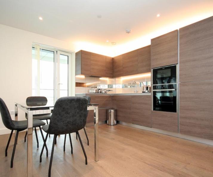 Riverside Minutes From Elizabeth Line Appartement *