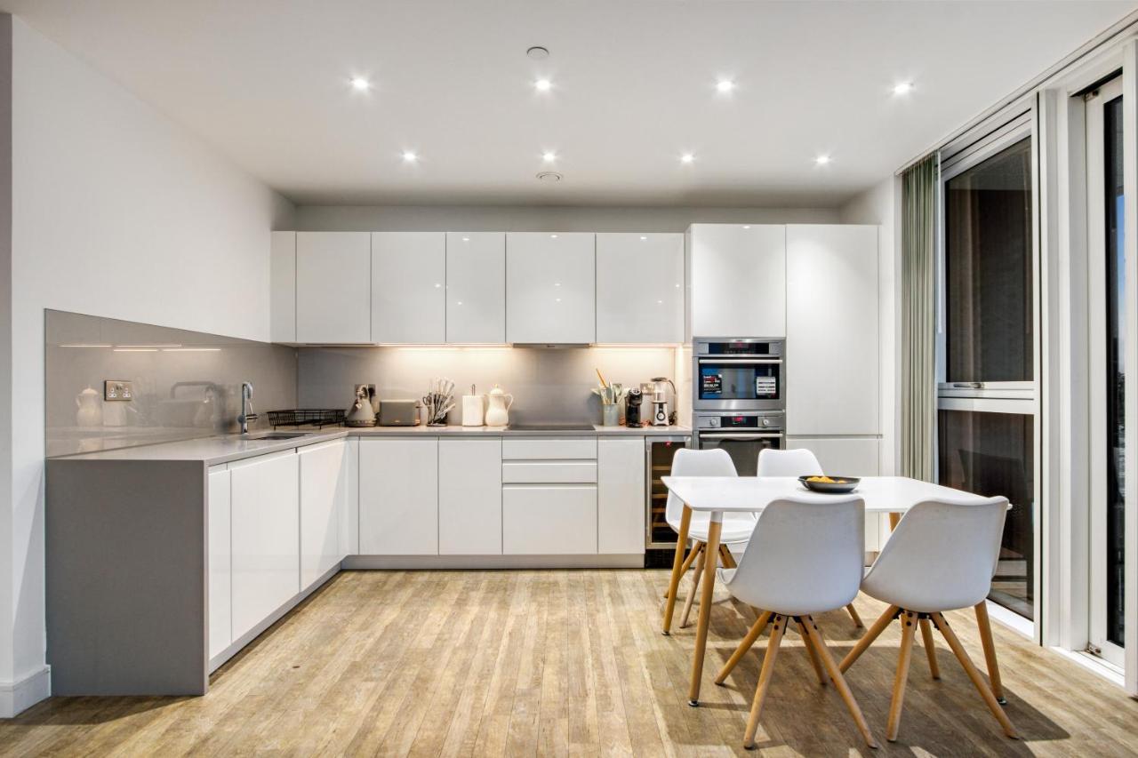 2 Bed 2 Bath Next To Nine Elms Station - Zone 1