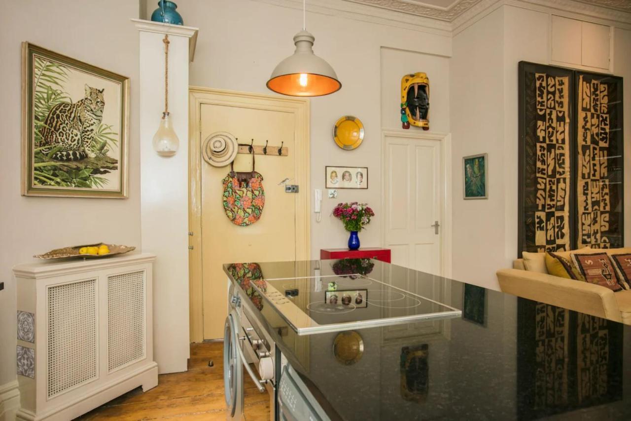 Tree House Celebrity In Notting Hill Apartment London