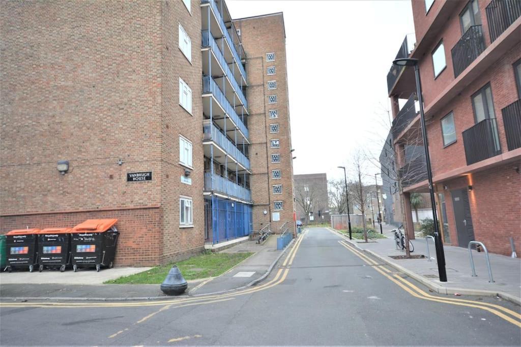 Zone2 Classic 3 Bedroom Leilighet *