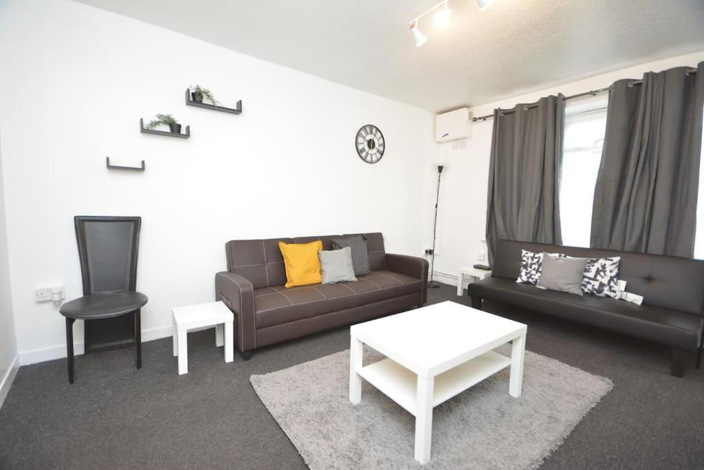 Zone2 Classic 3 Bedroom Leilighet