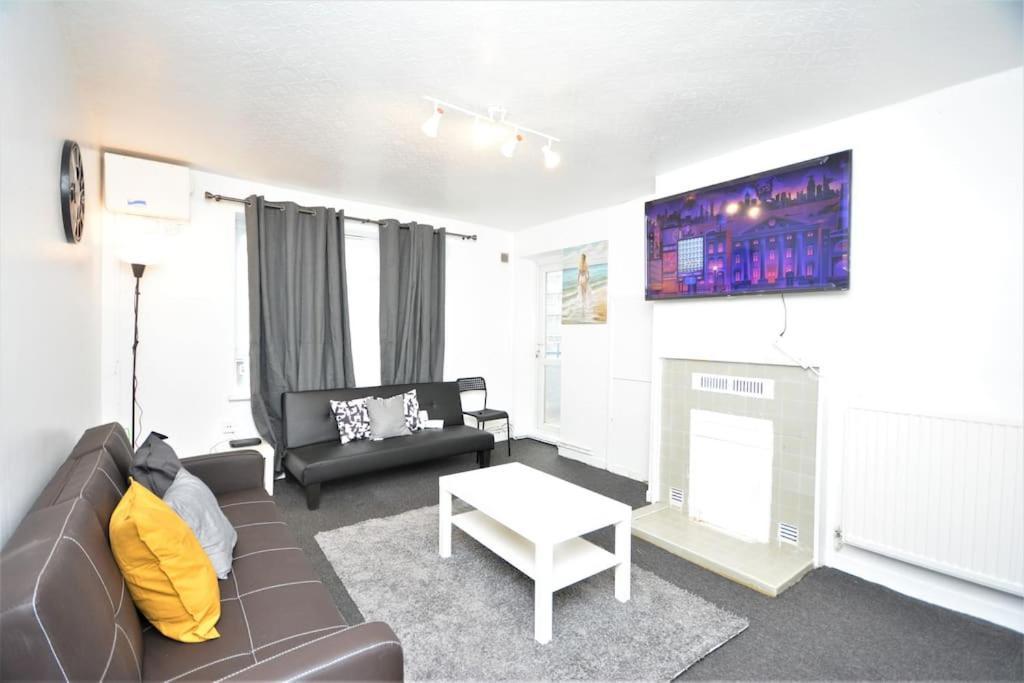 Zone2 Classic 3 Bedroom Leilighet