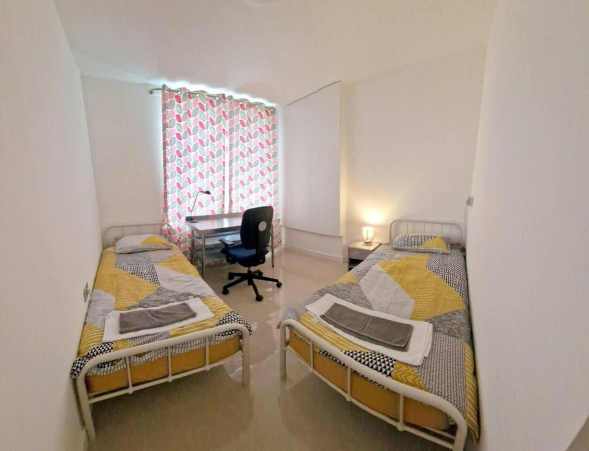 Modern 3-bed House In Surrey Quays Vakantiehuis Londen