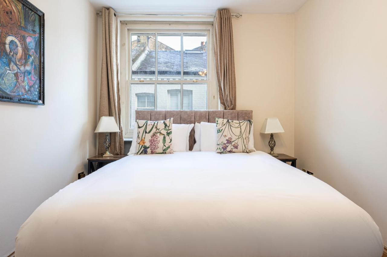 Stone Built Vintage Chic House In The Heart Of Knightsbridge * London