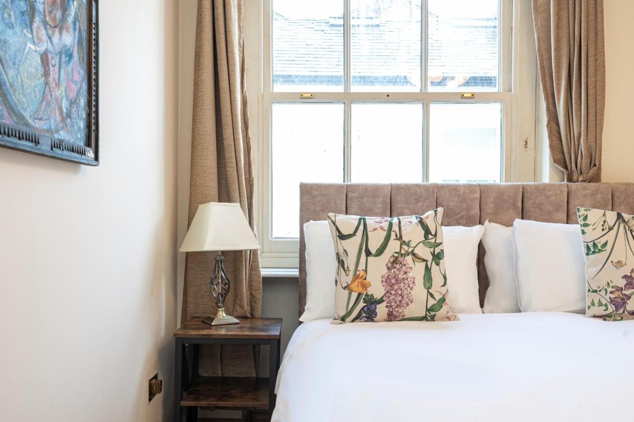 Semesterbostad Stone Built Vintage Chic House In The Heart Of Knightsbridge London