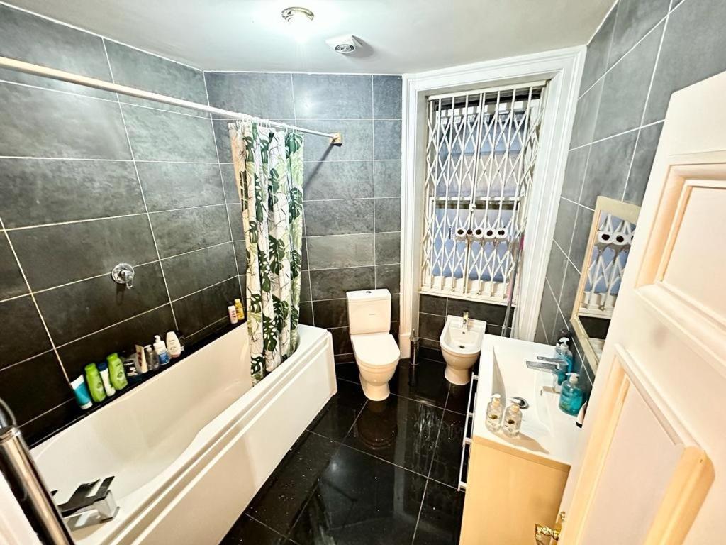 Privatunterkunft Greatest Double In Marylebone-paddington #room Name Is Miami# London