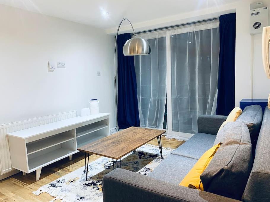Lägenhet One Bedroom Near Dalston Station London