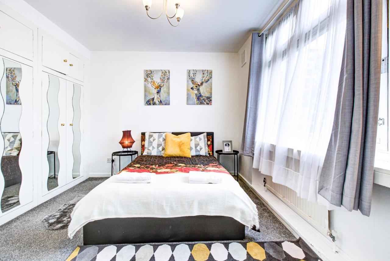 Gorgeous House 4 Bedrooms, 5-baths In Central Near Oxford Street Leilighet