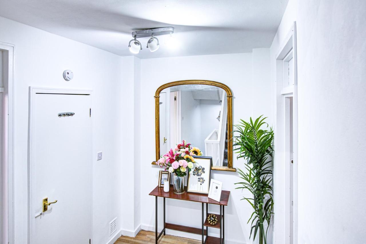 Leilighet Gorgeous House 4 Bedrooms, 5-baths In Central Near Oxford Street