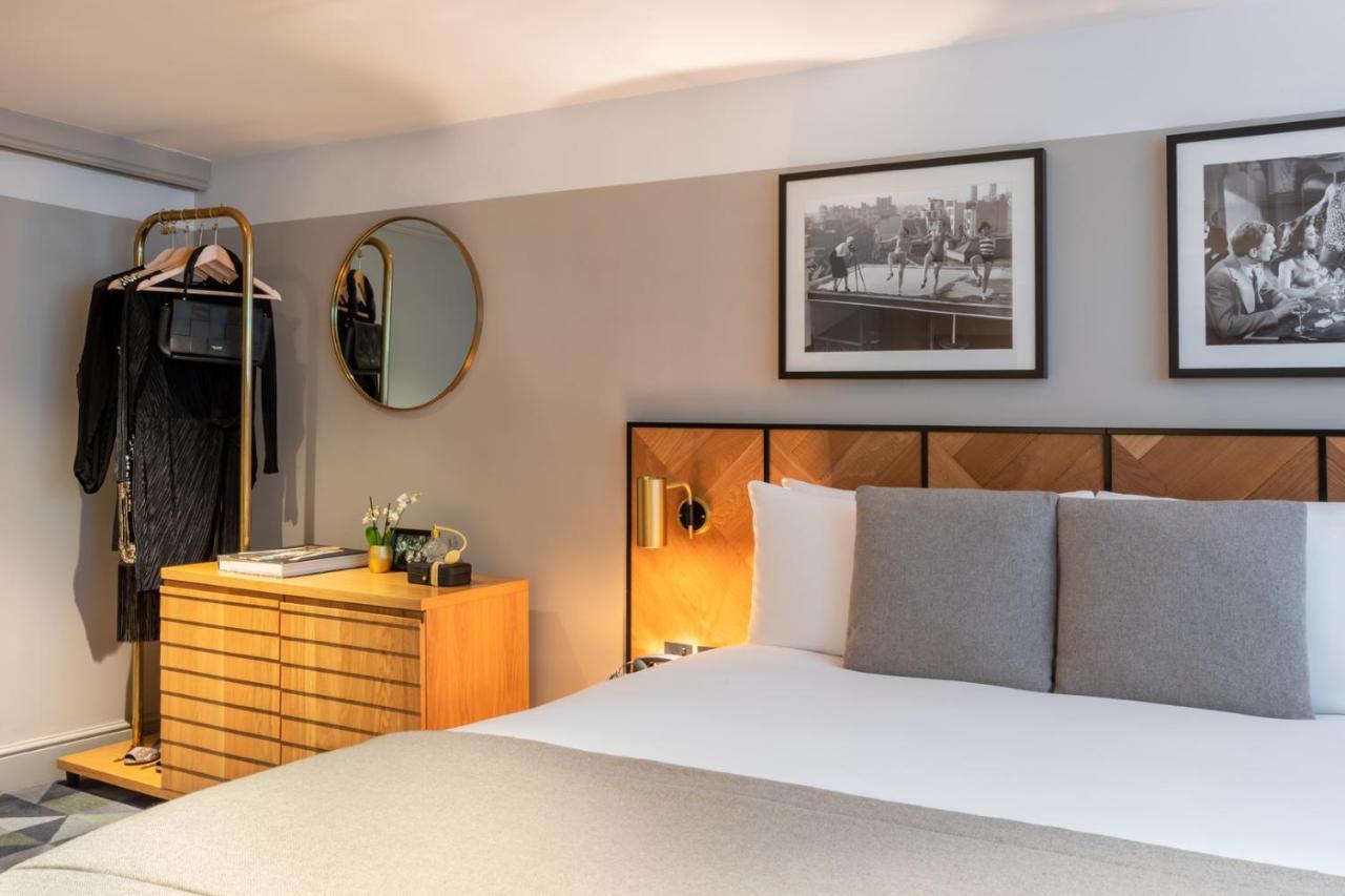 Victory House Leicester Square Hotel 4*