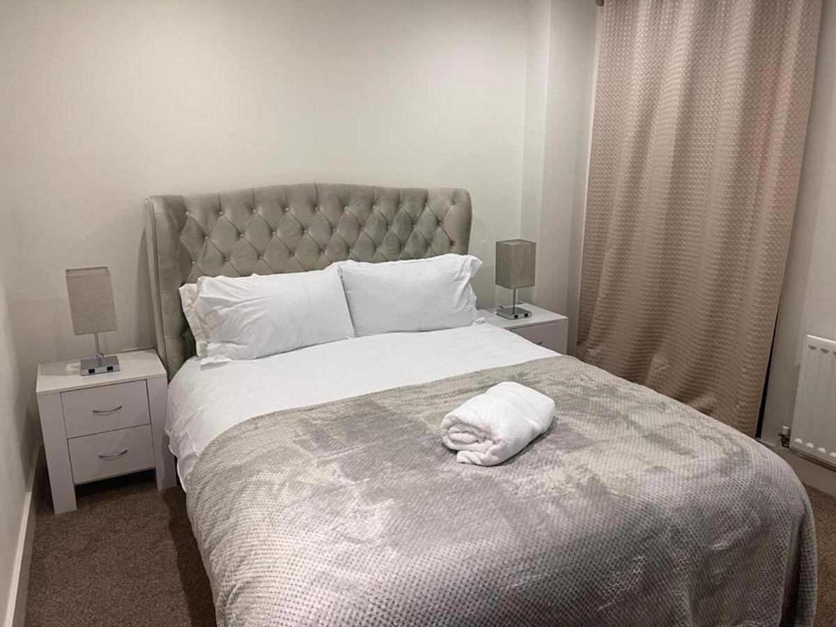 Lovely Luxury 1-bed In Wembley Lejlighed *