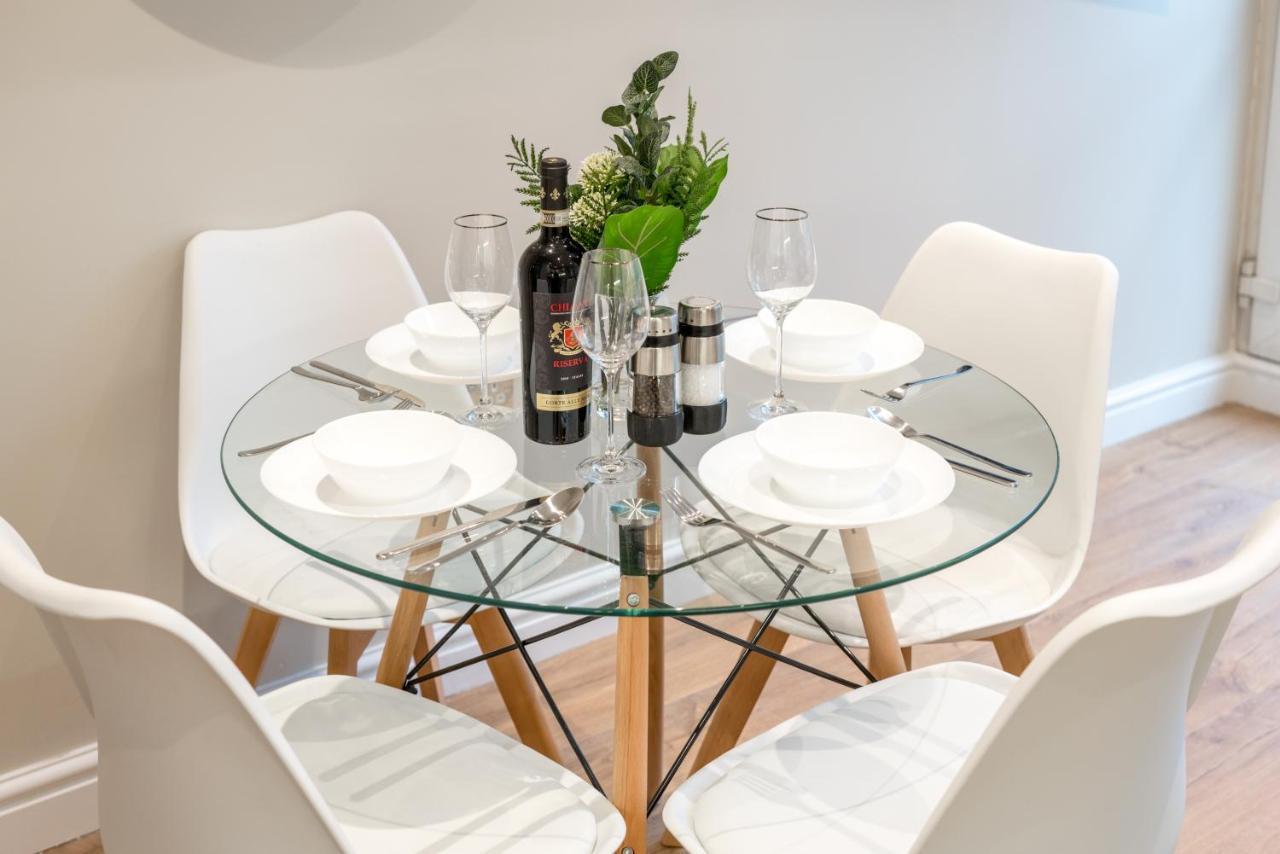 Lägenhet Westfield 2 Bedroom Near Notting Hill London