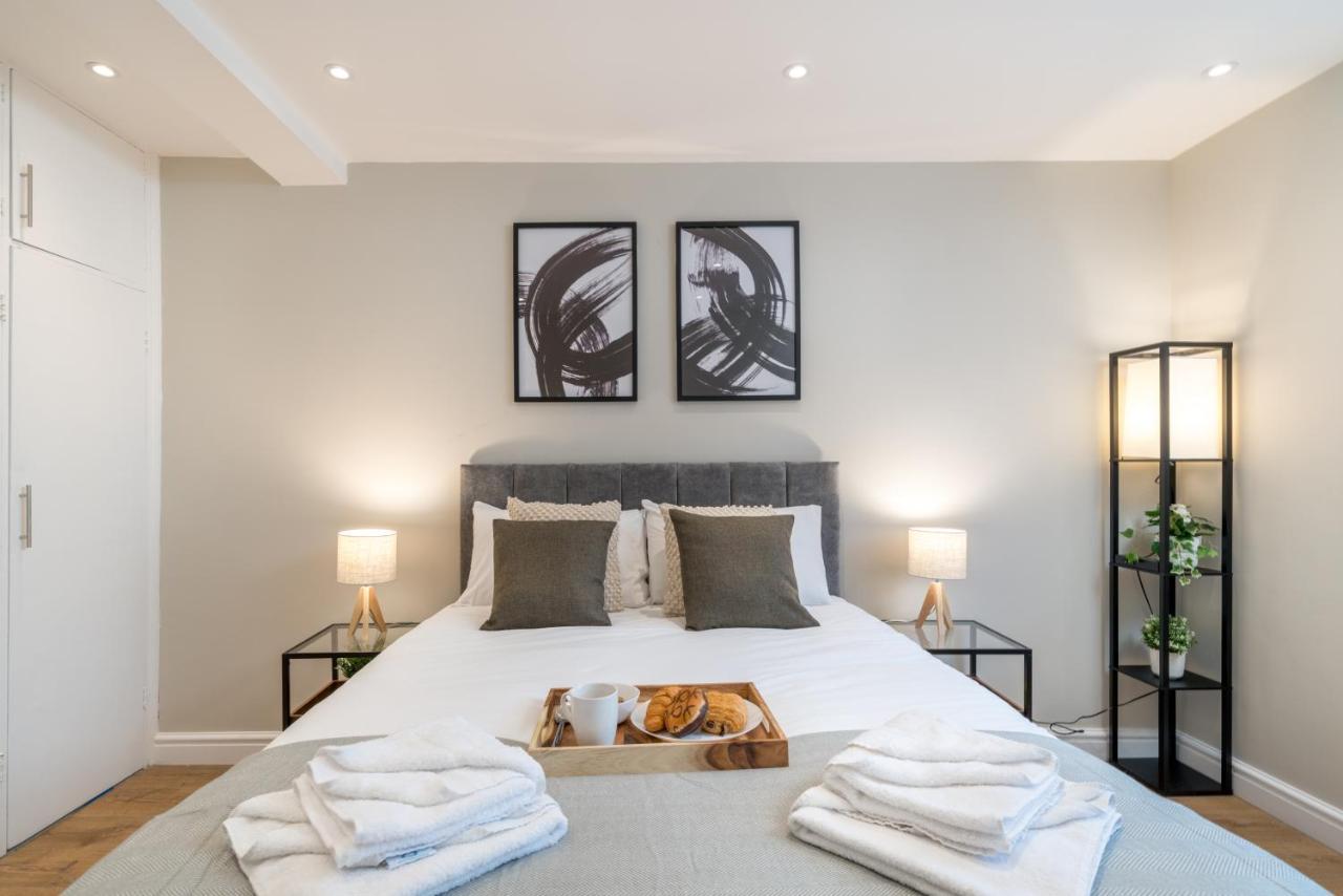 Westfield 2 Bedroom Near Notting Hill London