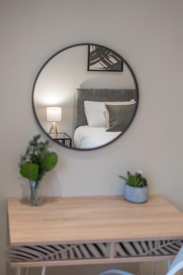 Westfield 2 Bedroom Near Notting Hill London