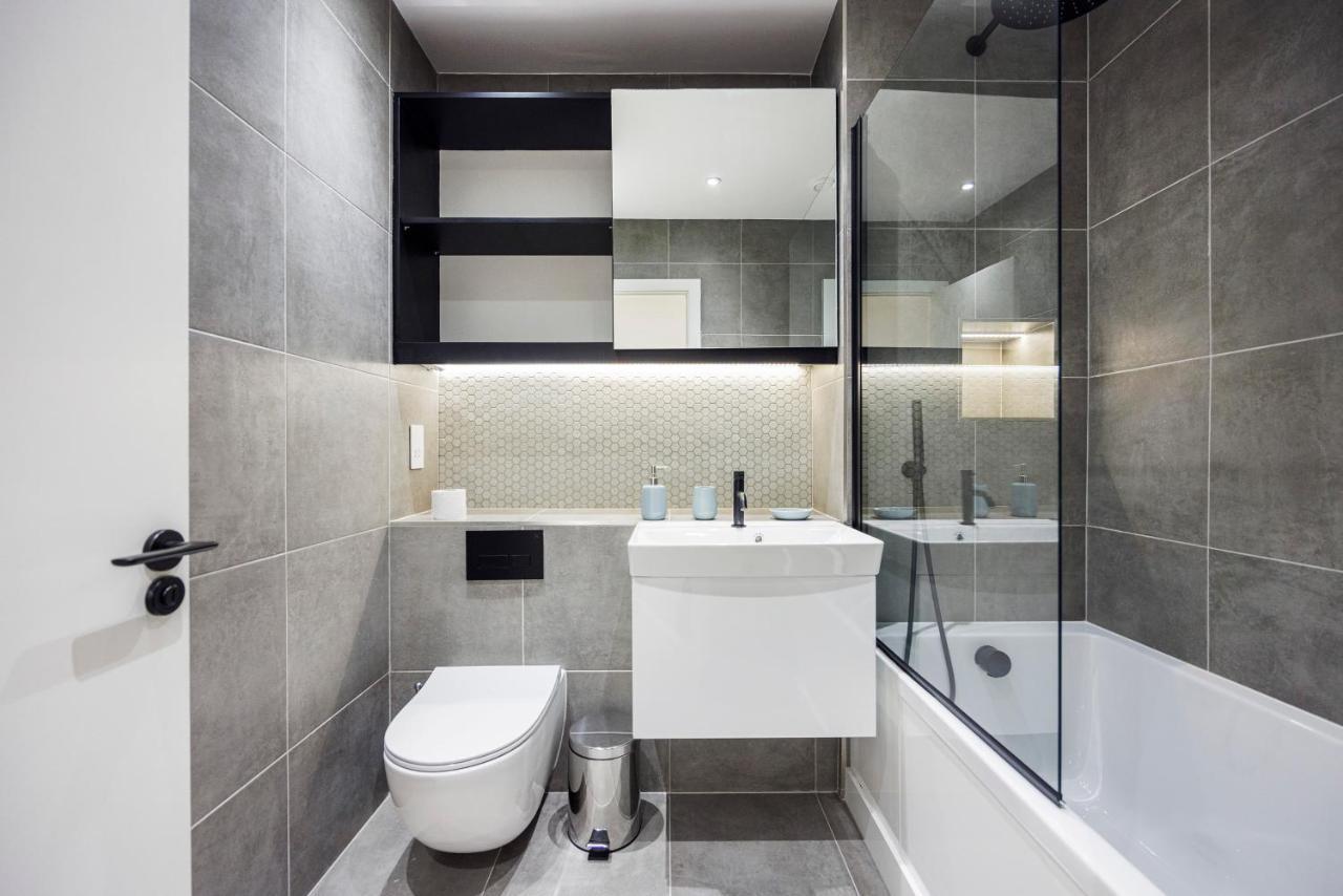 Leilighet Luxury Spacious 2 Bed Apartment, - Sk London
