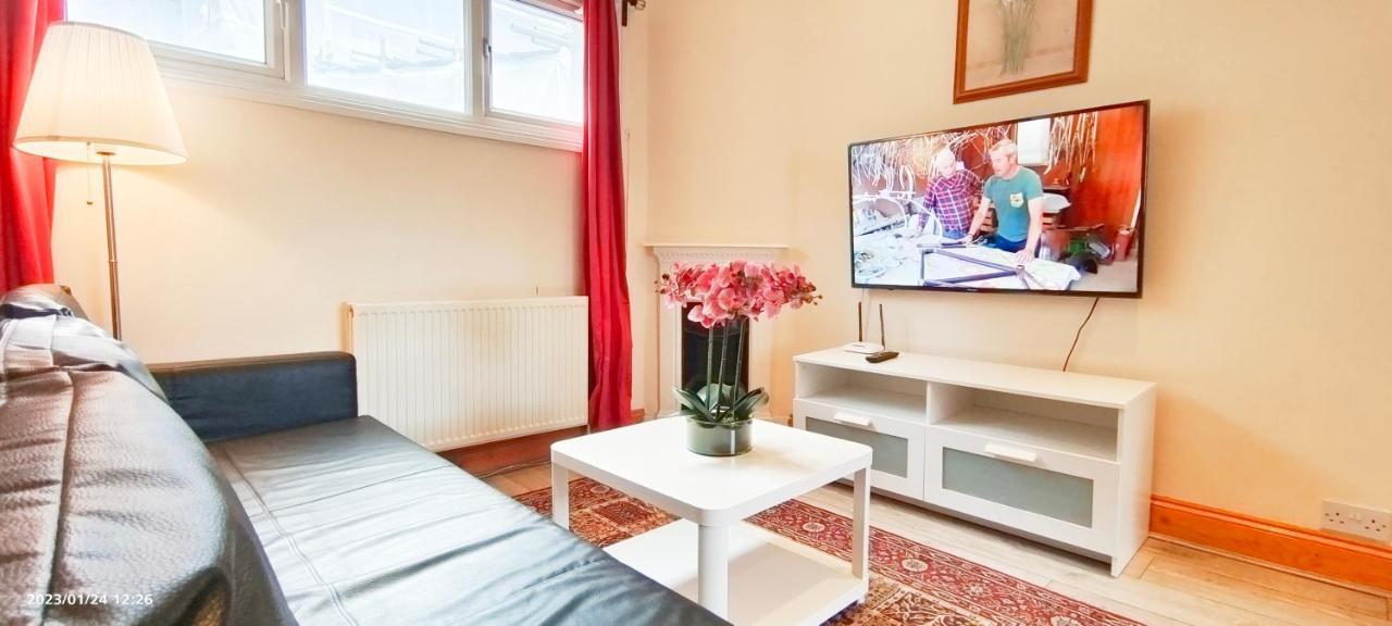 Flat 2, 6 Tauton Mews In Marylebone Apartment London
