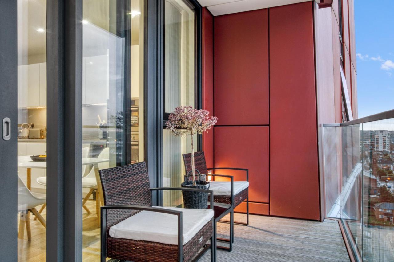 Apartment 2 Bed 2 Bath Next To Nine Elms Station - Zone 1 London