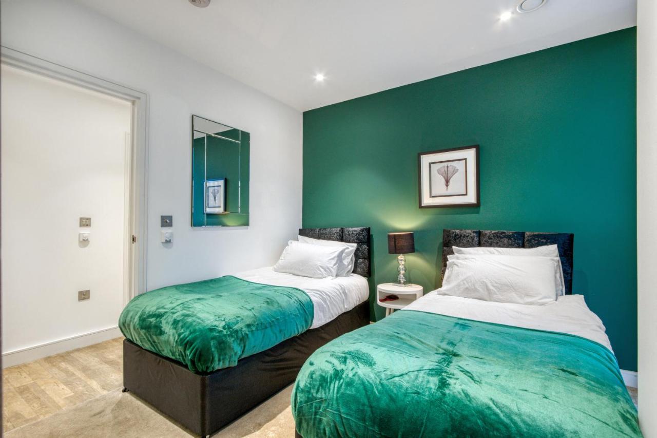 2 Bed 2 Bath Next To Nine Elms Station - Zone 1 * London