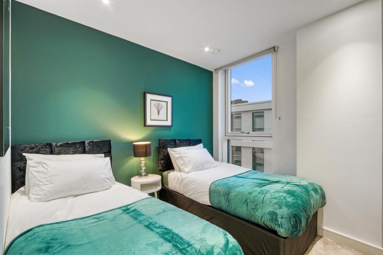 2 Bed 2 Bath Next To Nine Elms Station - Zone 1 * London