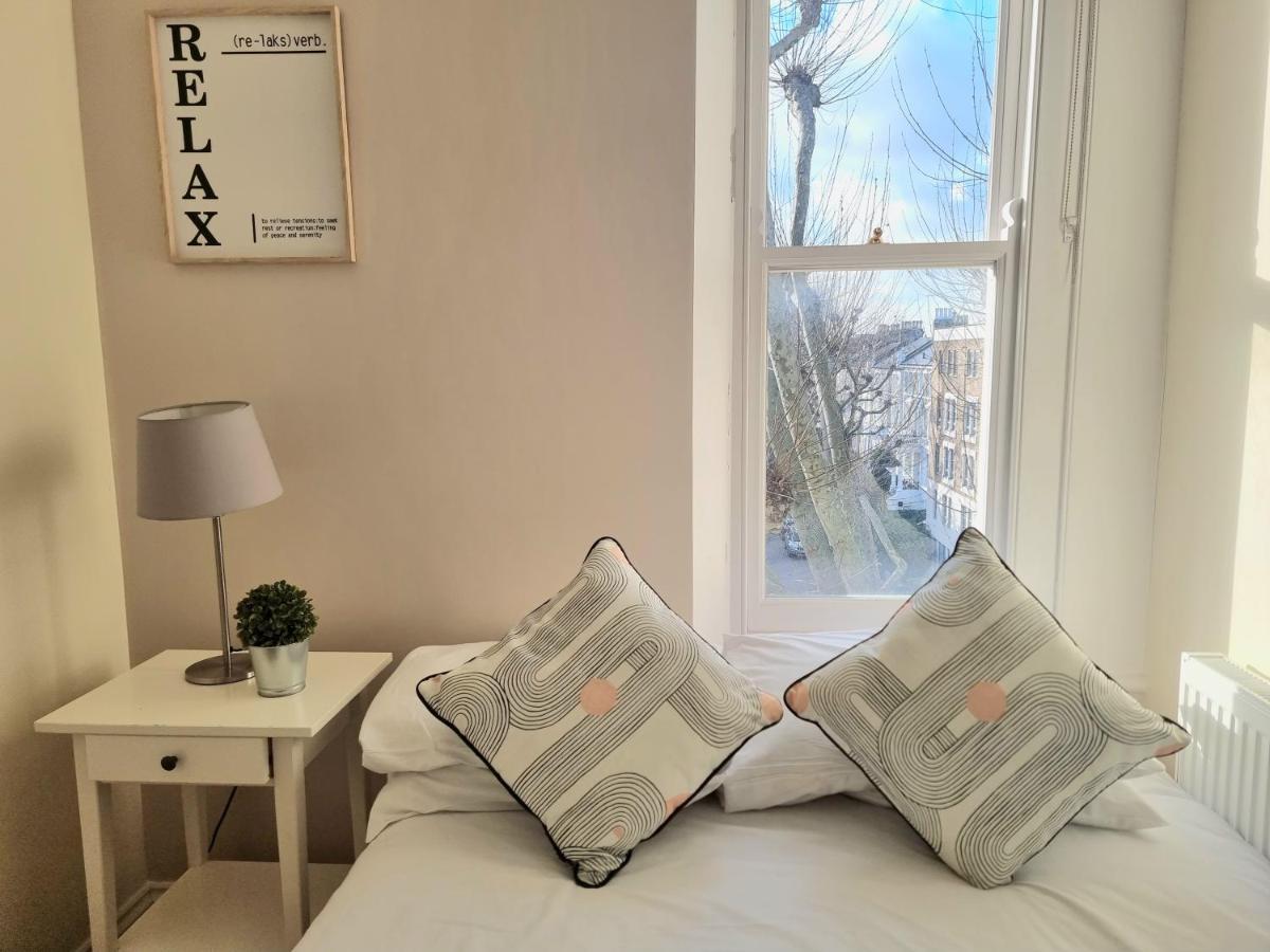 Oxford Gardens Apartment