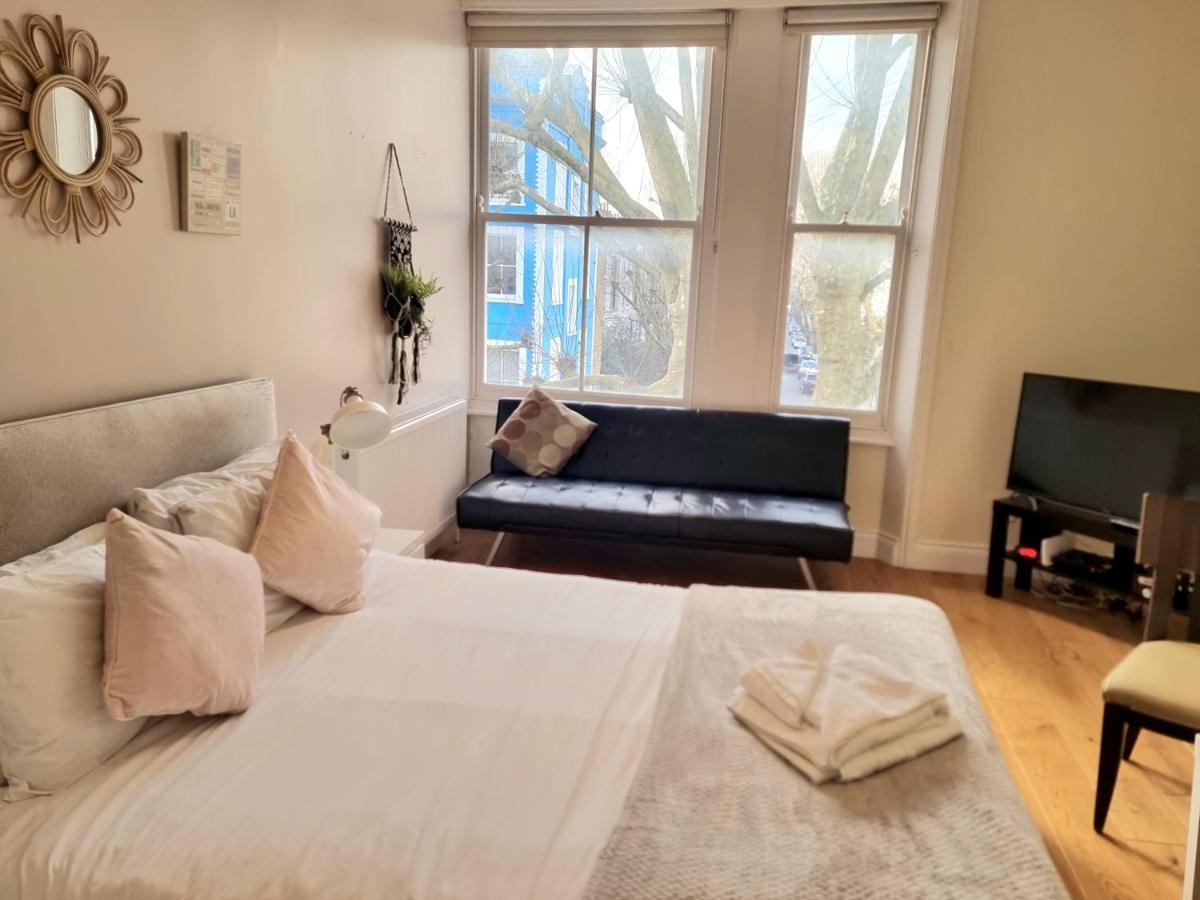 Oxford Gardens Apartment