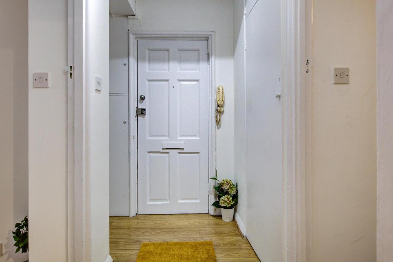 Leilighet Evelyn Beautiful 2 Bedroom London