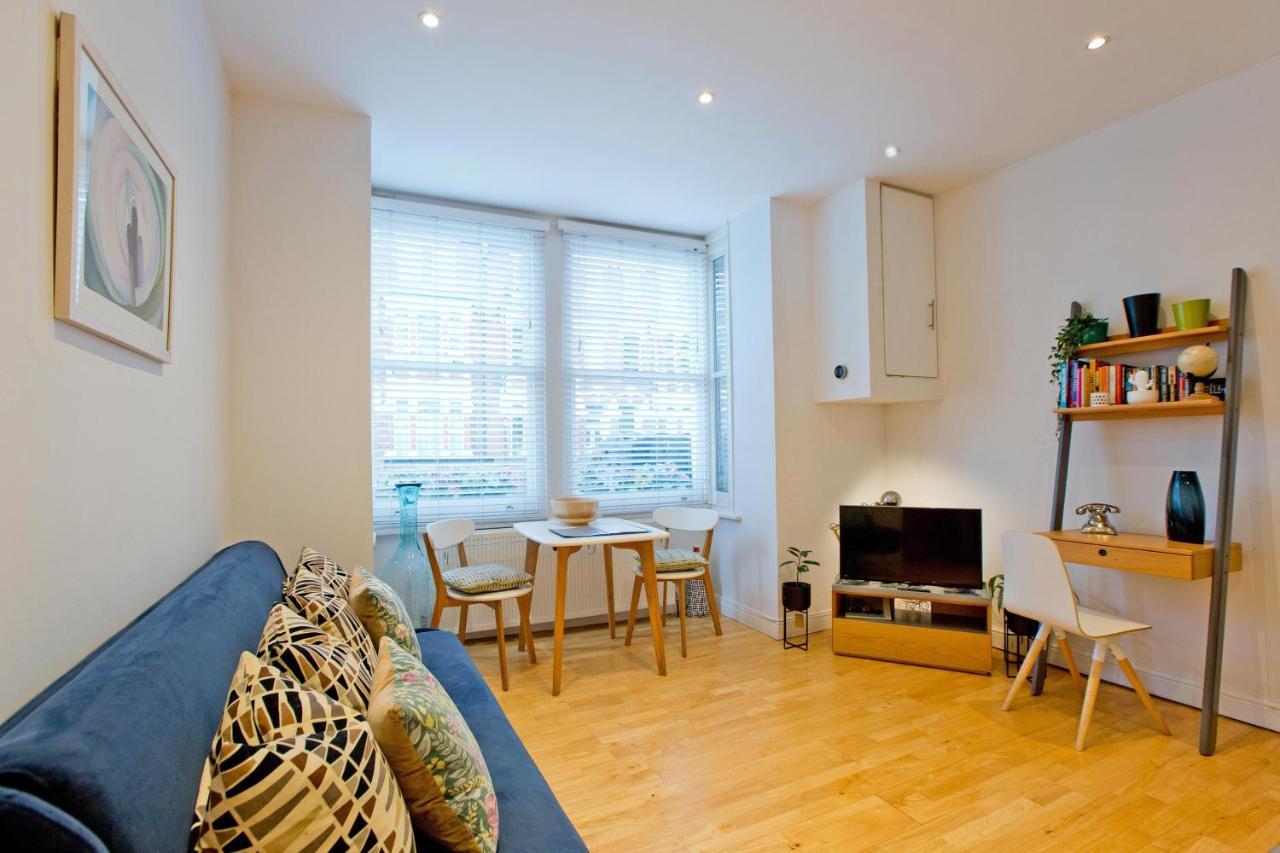 Cosy Highbury Fields One Bedroom *