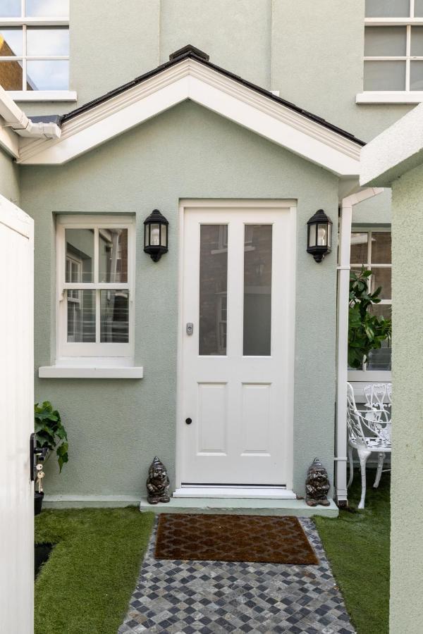 Ferienhaus Stunning 3 Bed House With Garden London