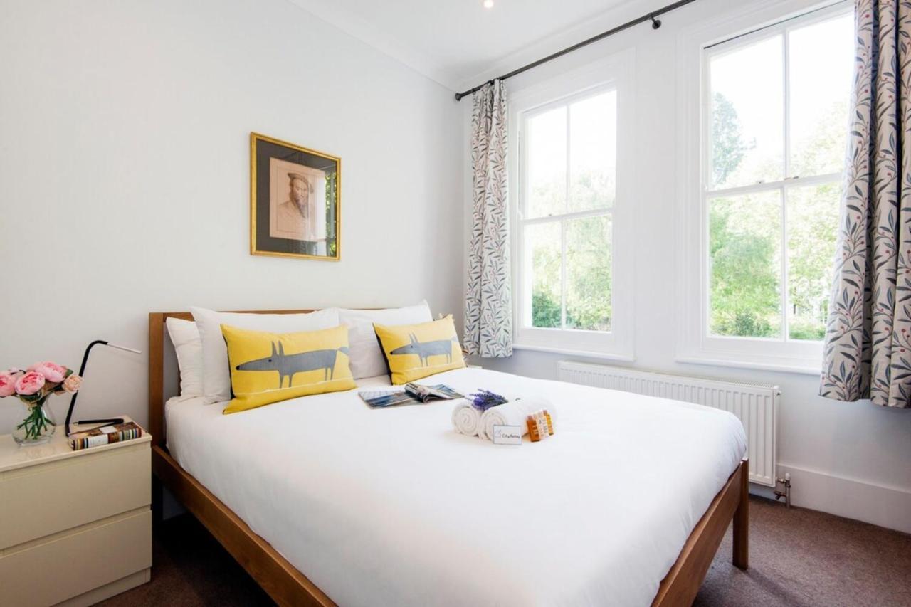 The Stunning Philbeach Garden Appartement Londen