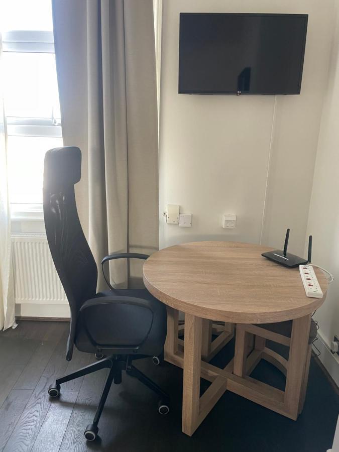 Entire Luxurious Flat Sleeps 4 Persons Londra