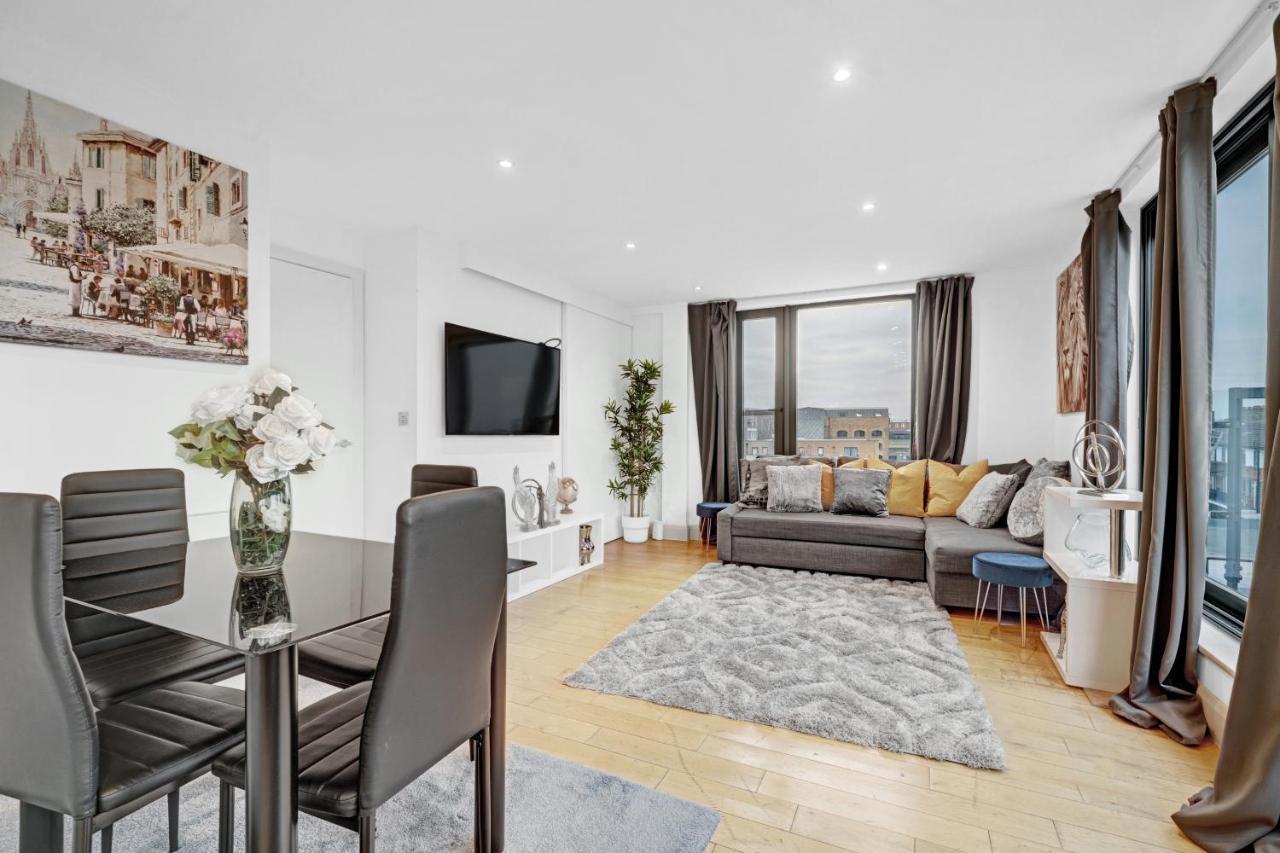 Tandy 2bed 2bath Bridge Great Location Excellent Transport Links Lejlighed