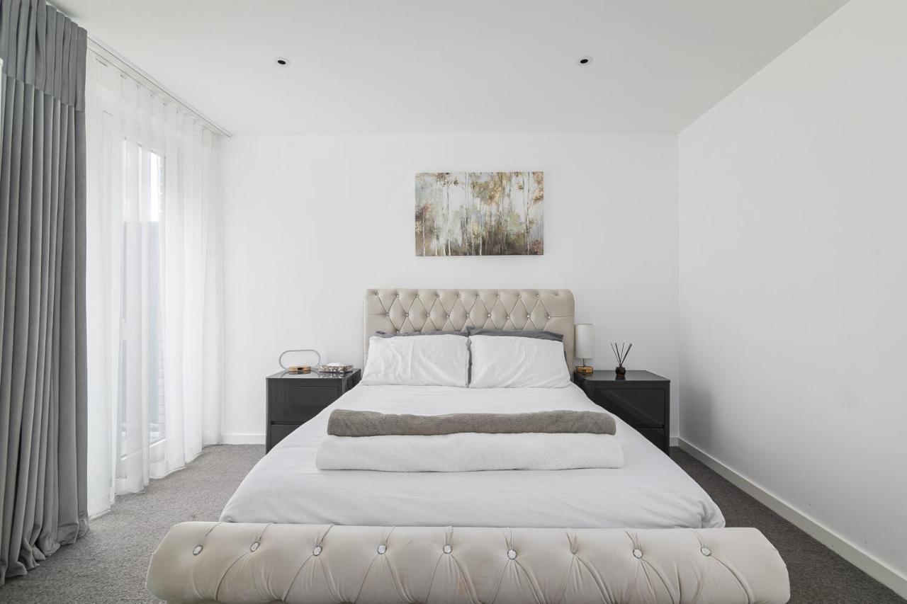 Luxury Spacious Flat With Communal Gardens And Parking Appartement *