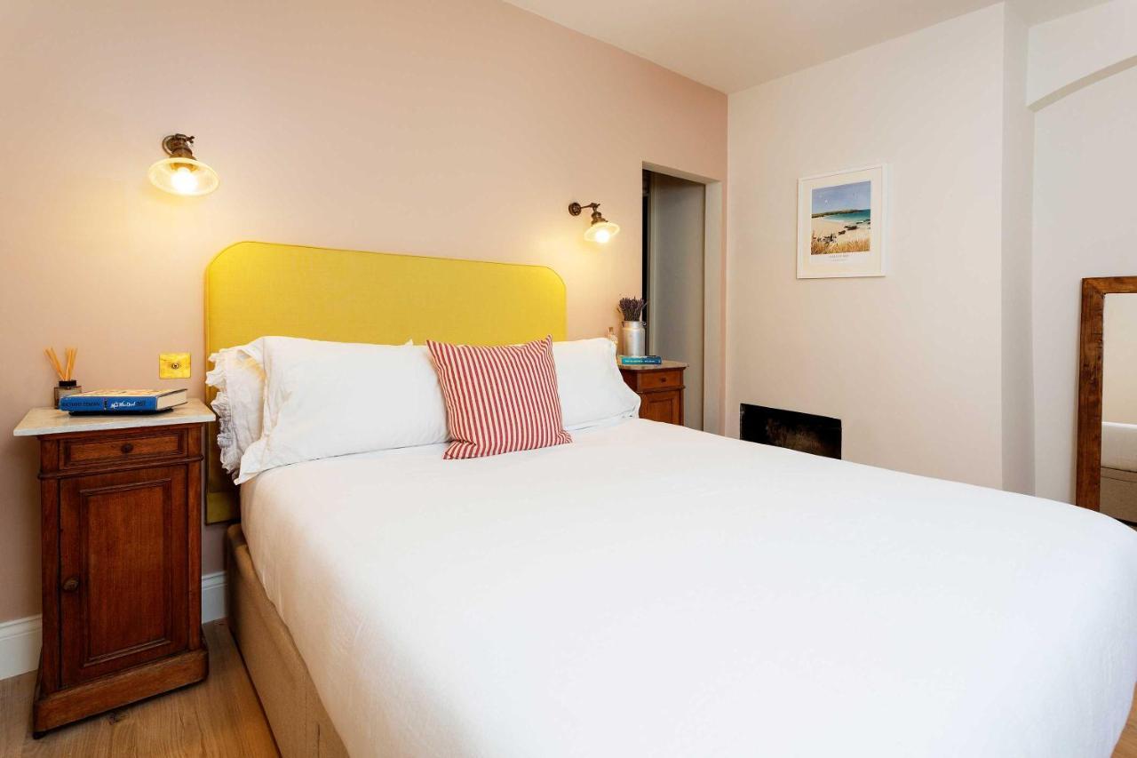 Veeve - Mellow Yellow By Holland Park Lejlighed