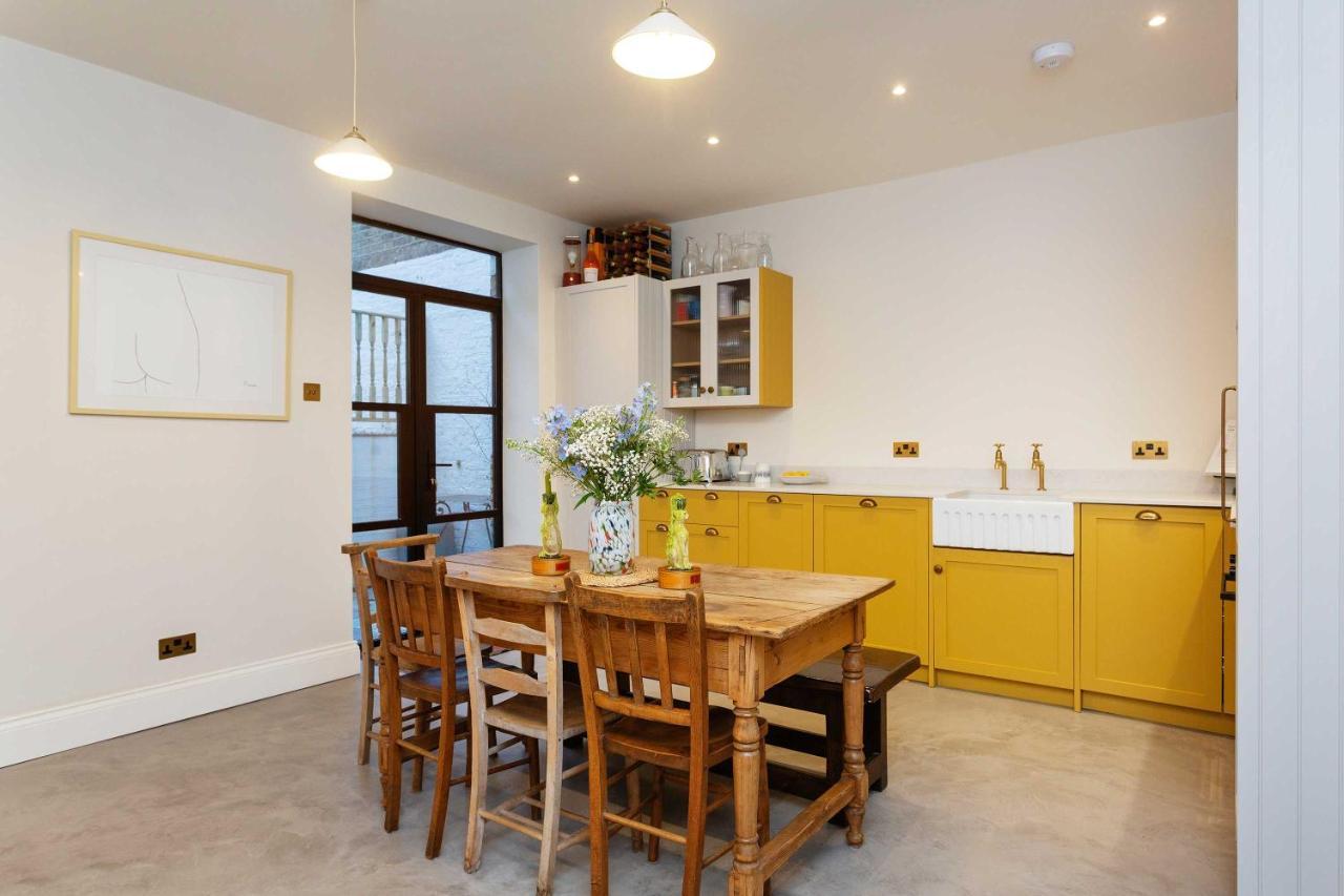 Lejlighed Veeve - Mellow Yellow By Holland Park *