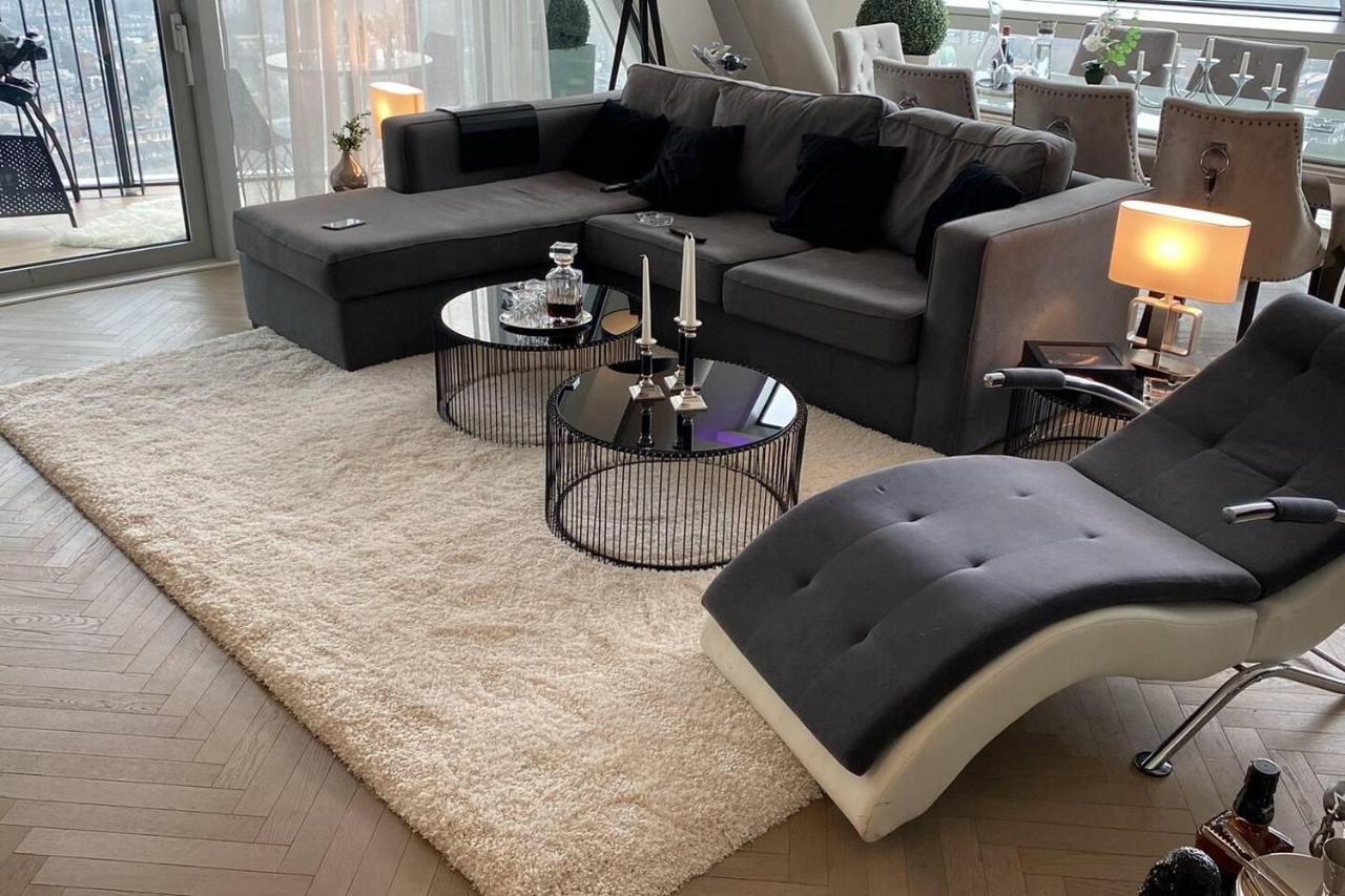 Apartment Charming 2-bed In *