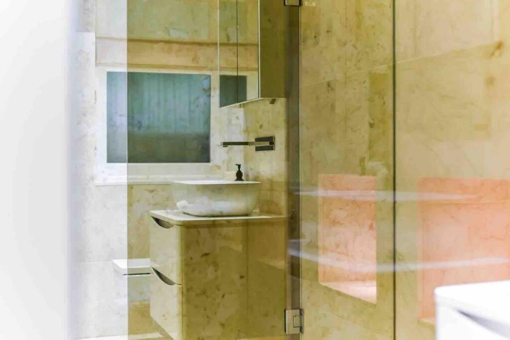 Luxury Modern * Londra