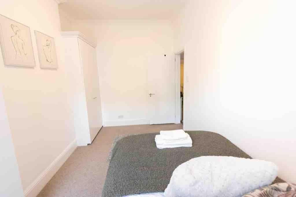 Lägenhet Lovely 2 Bedroom In Chelsea Sw3