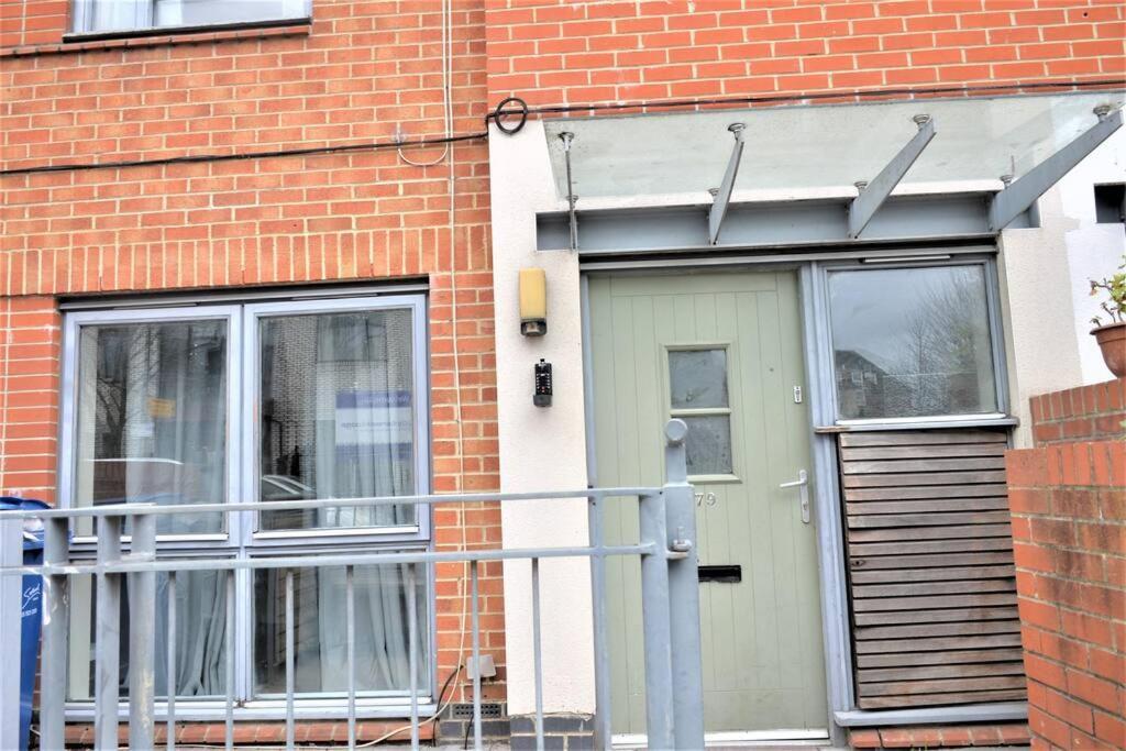 Ferienhaus 4 Bedroom House London