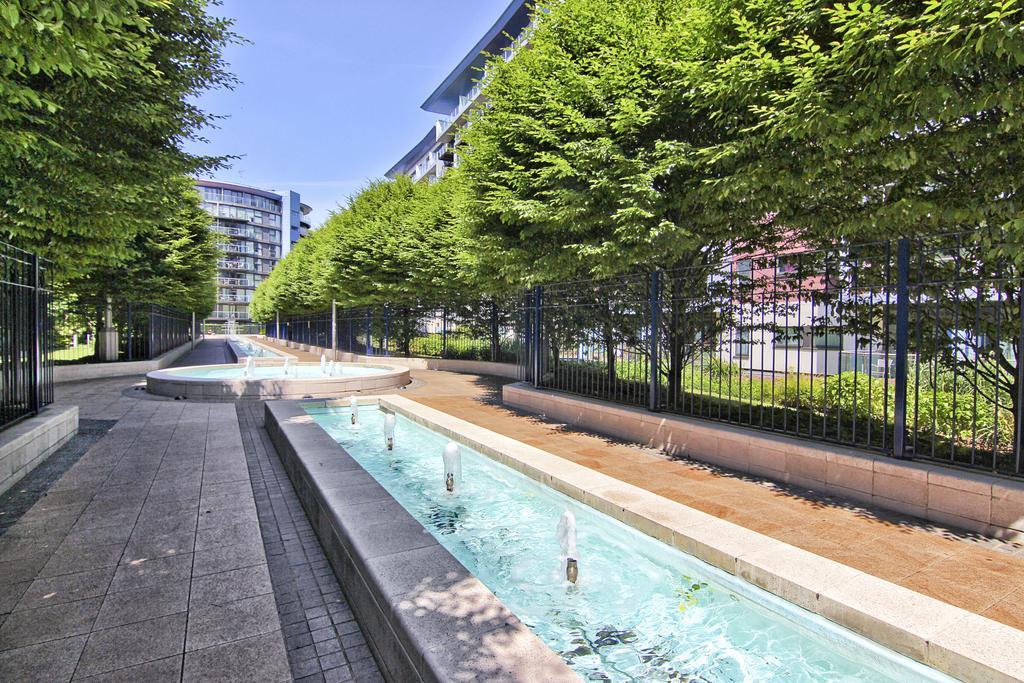 Lifestyle Chelsea Bridge