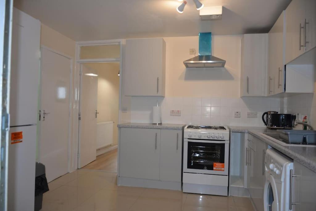 4 Bedroom House * London
