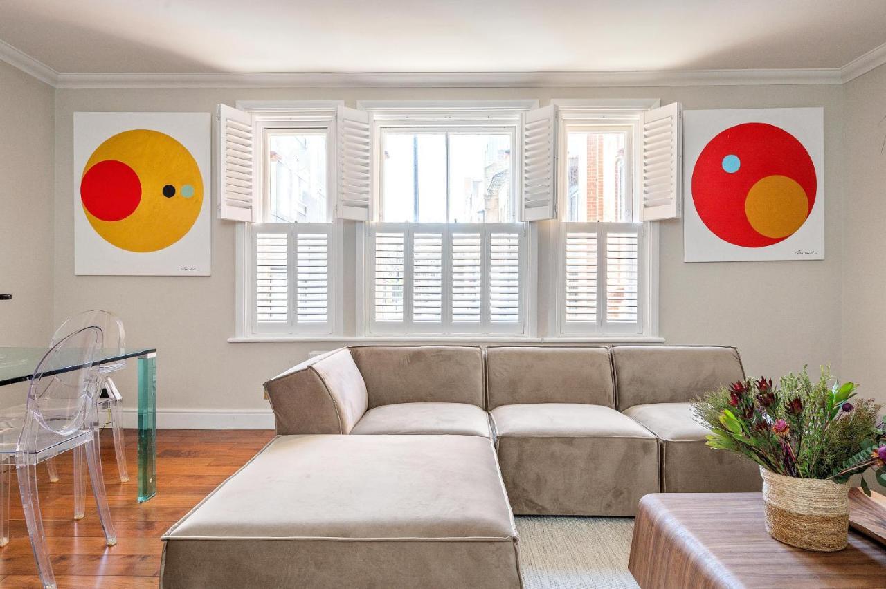 Luxury With 3 Bedrooms * Londres