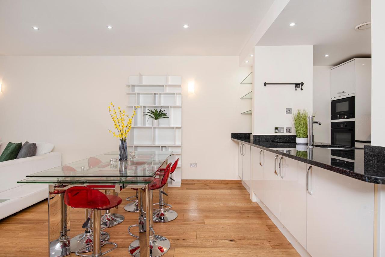 And Spacious 2 Bed Lejlighed *