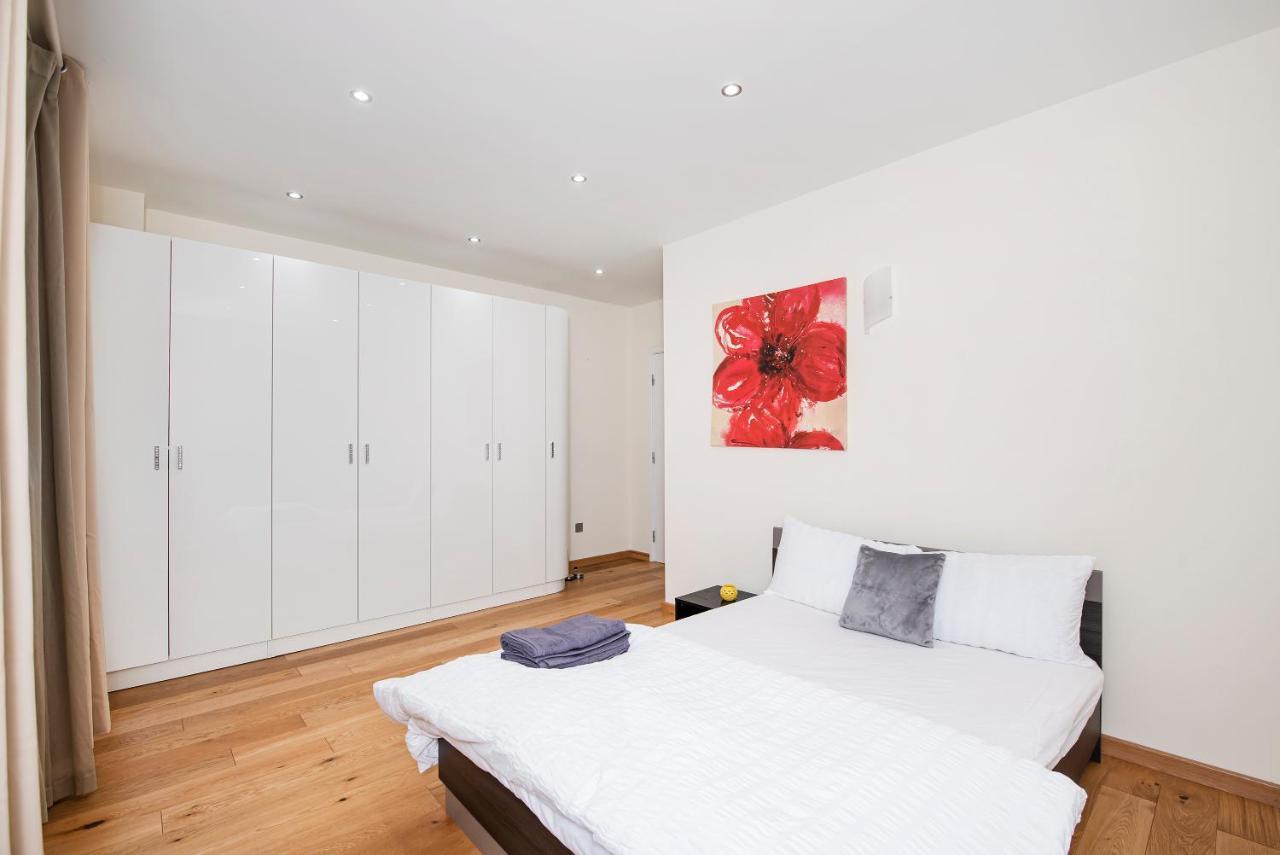 Lejlighed And Spacious 2 Bed *