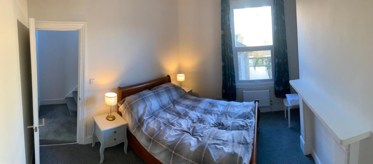 The Dimmer 2 Bedroom Londra