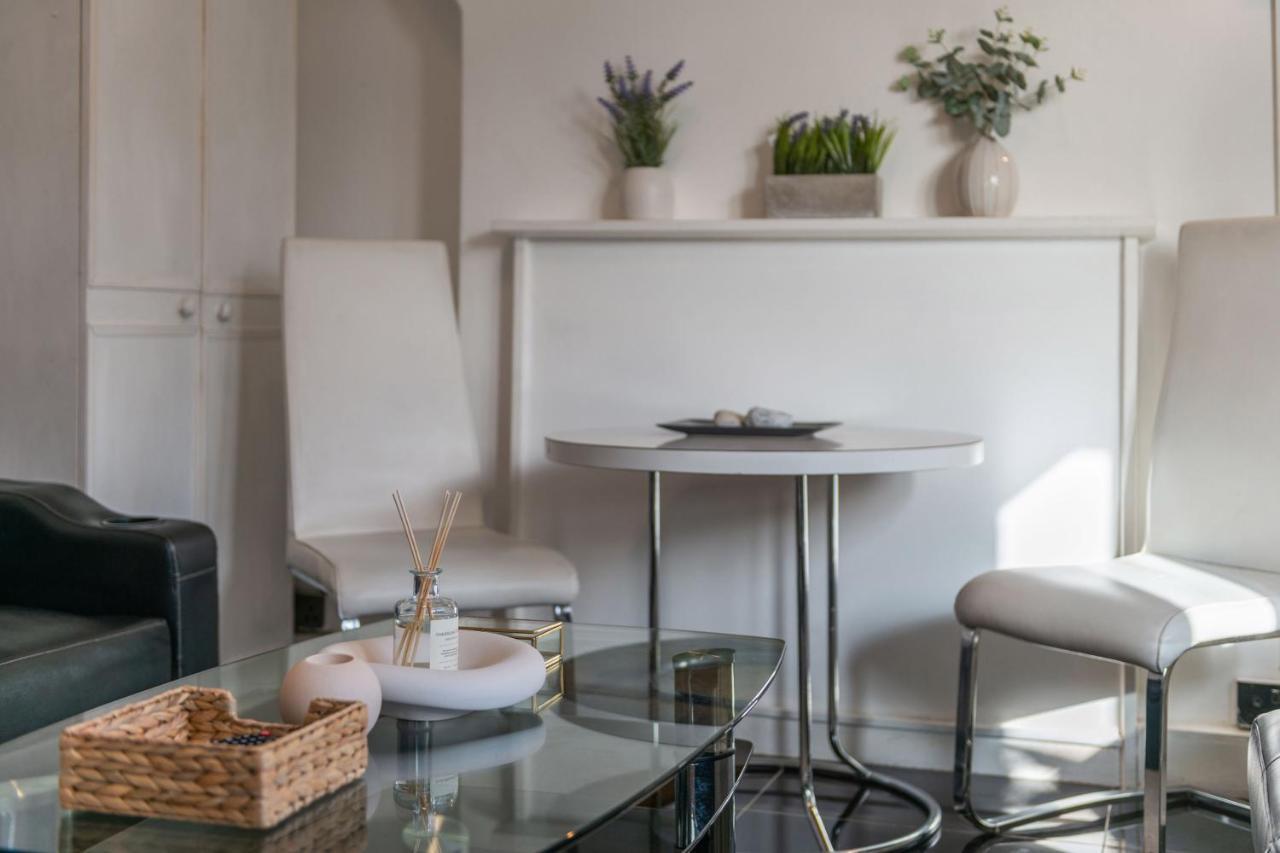 Lejlighed The Darlington - Stylish 1 Bedroom Apartment, 10 Minutes From The Eye London