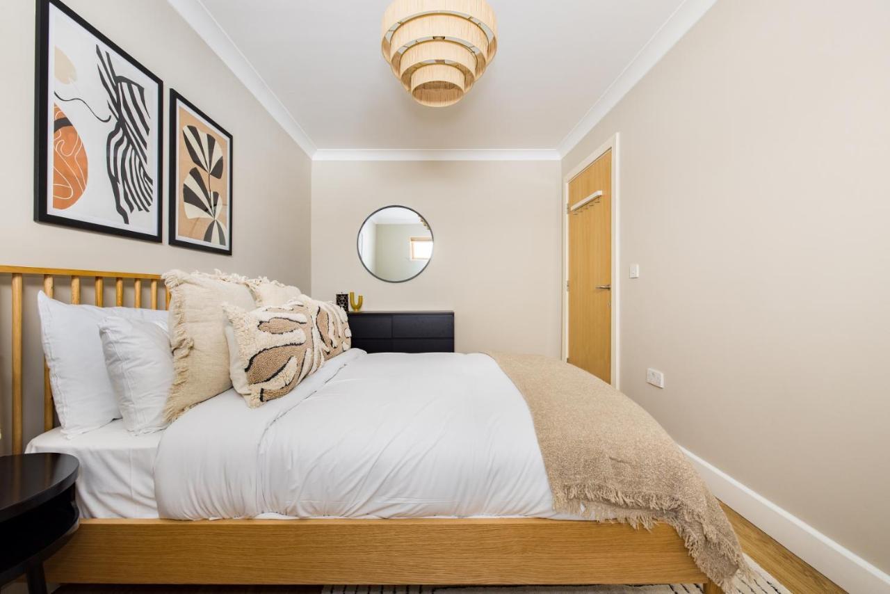 The Hackney Escape - Glamorous 3bdr Flat Lägenhet