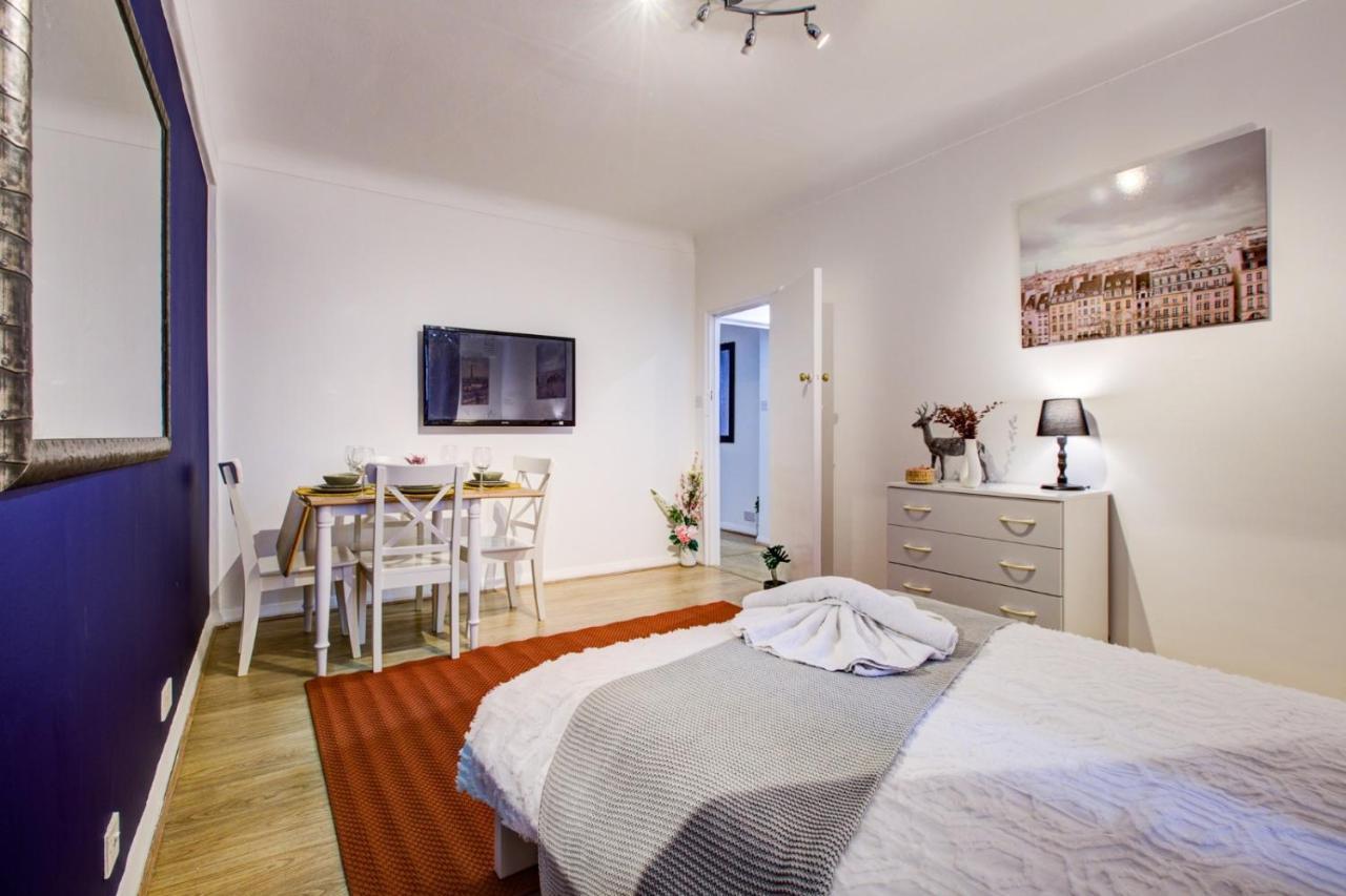 Evelyn Beautiful 2 Bedroom * Londra
