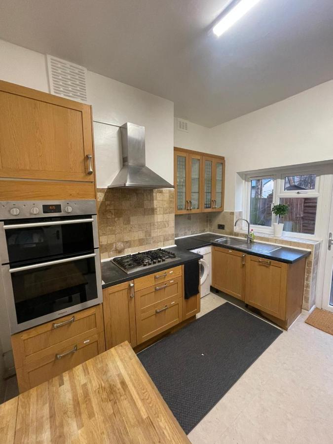 Contemporary Private Near Central Londen