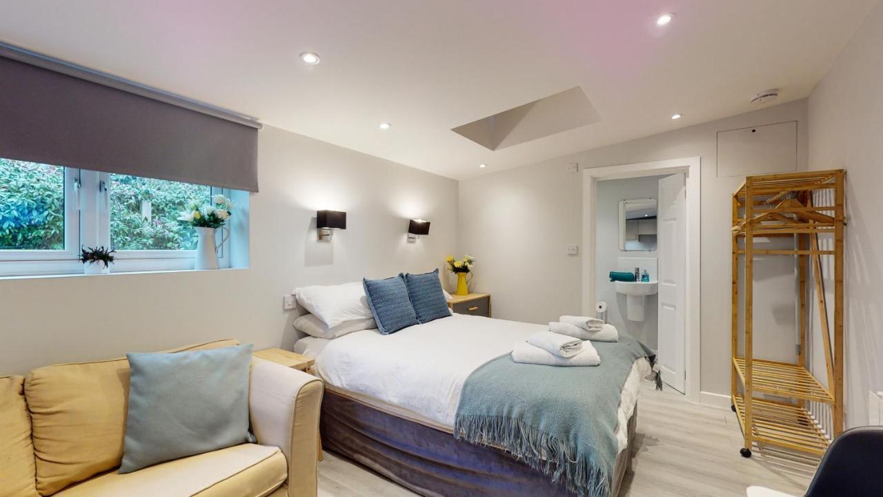 Apartment Wimbledon London