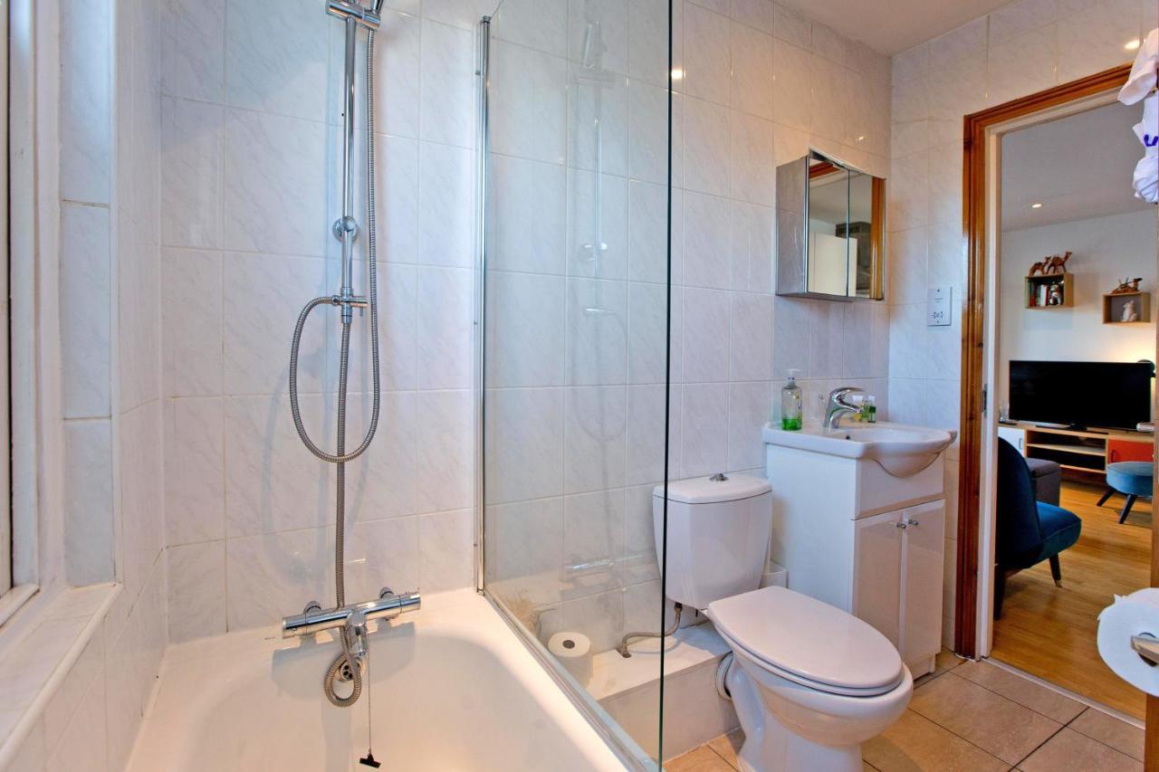 Convenient Highbury Fields 1 Bedroom - Parking By Request Lejlighed London